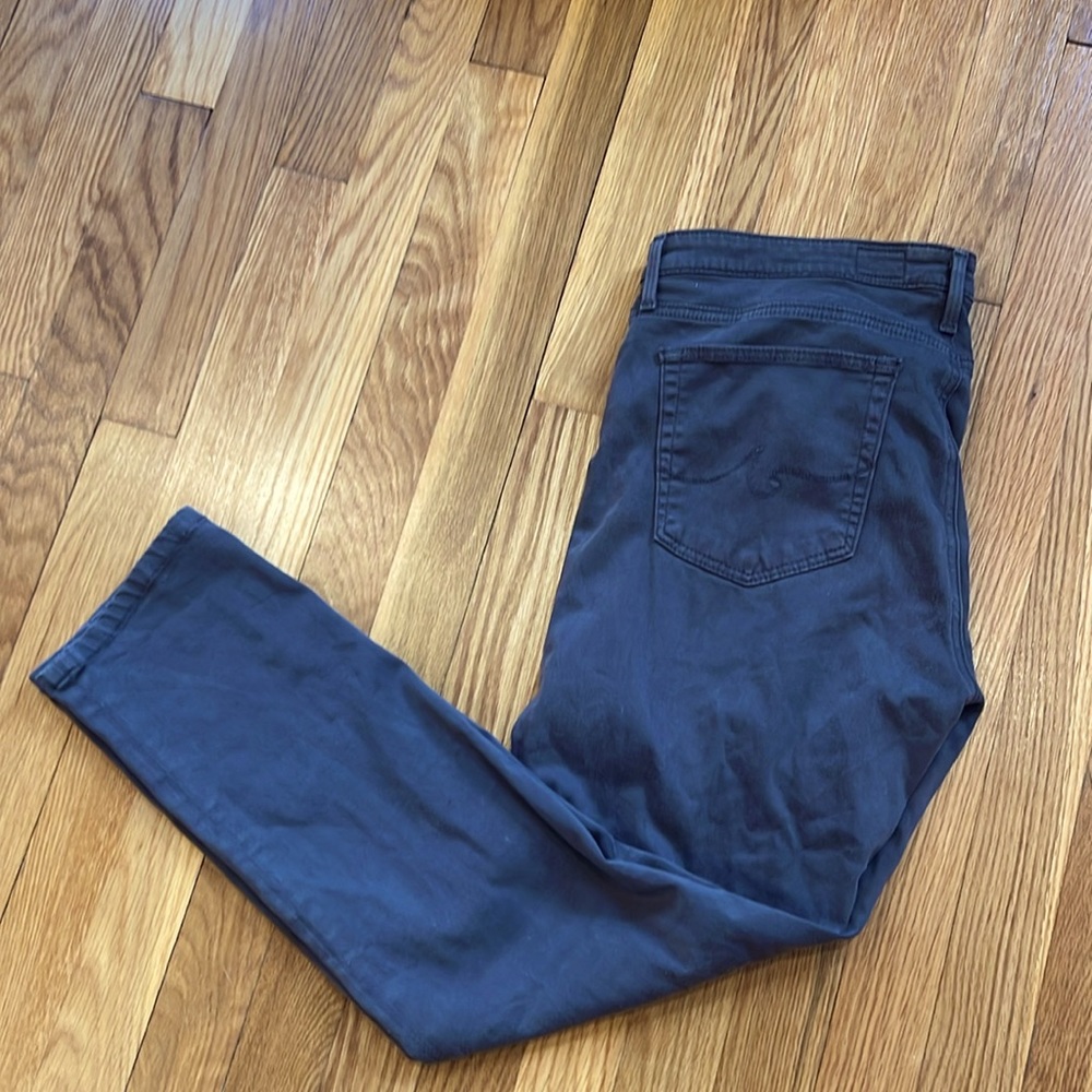 AG woman’s prima sateen jeans. Size 31